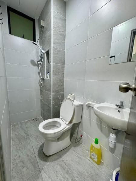 Kediaman Servis untuk Disewa di RESIDENSI KSL KANGKAR TEBRAU (KSL RESIDENCES 2) - Dominic Chow - Bathroom - PropertyGuru.com.my