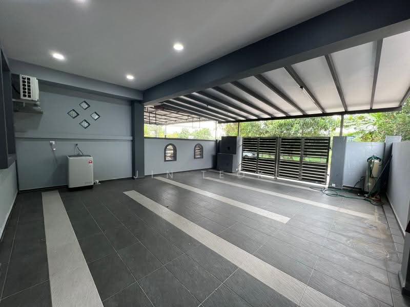 1-storey Terraced House for Rent in Bukit Indah (Iskandar Puteri (Nusajaya)) - Jin Teok - Car Park - PropertyGuru.com.my