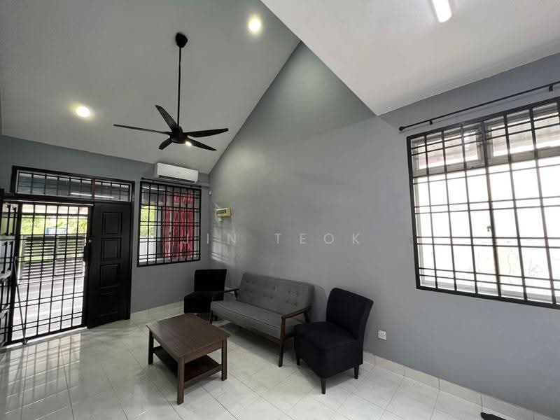 1-storey Terraced House for Rent in Bukit Indah (Iskandar Puteri (Nusajaya)) - Jin Teok - Living Room - PropertyGuru.com.my