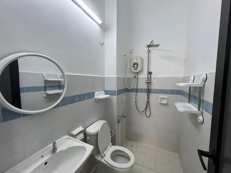 1-storey Terraced House for Rent in Bukit Indah (Iskandar Puteri (Nusajaya)) - Jin Teok - Bathroom - PropertyGuru.com.my