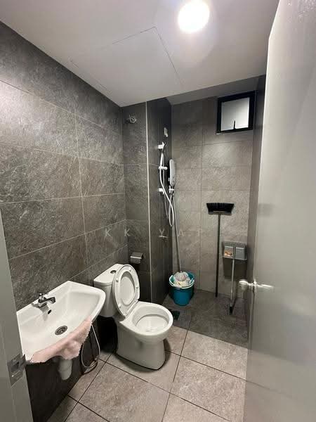 Service Residence for Rent at Traders Park - KK Yap - Bathroom - PropertyGuru.com.my