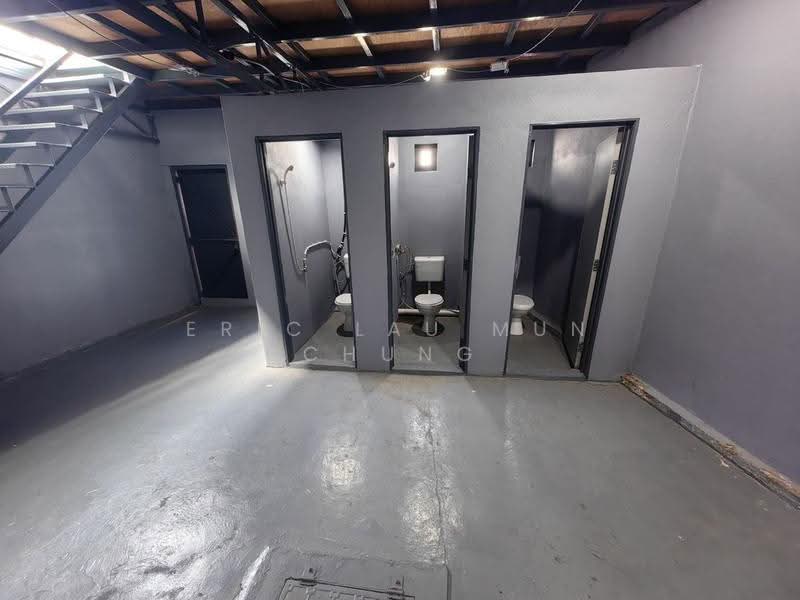 2.5-storey Terraced House for Sale in Taman Putra Perdana (Puchong) - Eric Lau Mun Chung - Bathroom - PropertyGuru.com.my