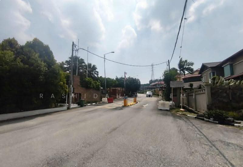 Semi-Detached House for Sale in Seksyen 1 Bandar Baru Bangi (Bandar Baru Bangi) - Rashidah Juremi - Exterior - PropertyGuru.com.my