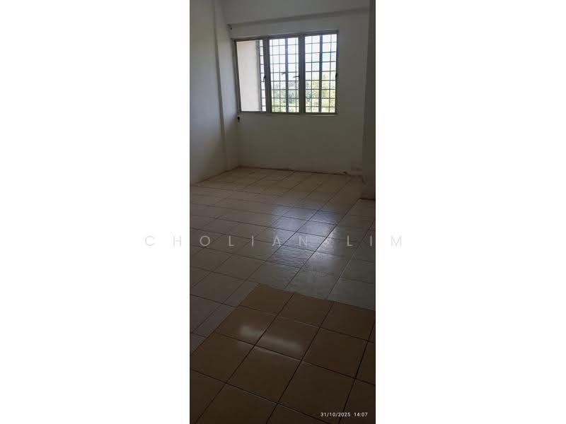 Rumah Flat untuk Dijual di Flat RPM Taman Kemacahaya - Cholian Lim - Bedroom 1 - PropertyGuru.com.my