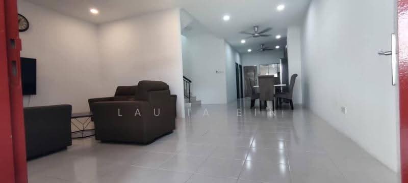 2-storey Terraced House for Rent in Taman Scientex Rawang (Rawang) - Lau Ia Ein - Living Room - PropertyGuru.com.my