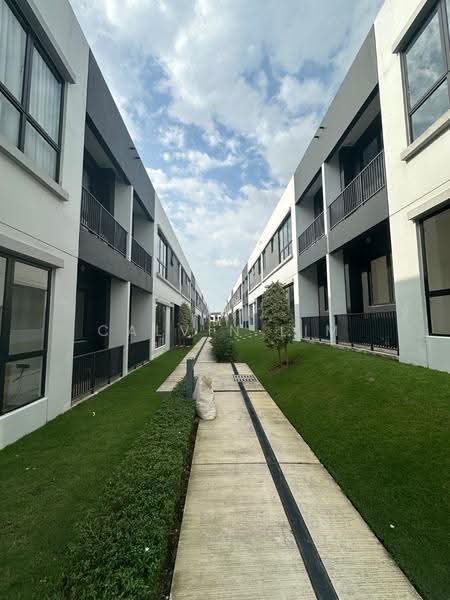 Townhouse for Sale in Eco Ardence (Setia Alam) - Calvin Lim - Exterior - PropertyGuru.com.my
