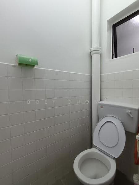 Rumah Teres 1-Tingkat untuk Dijual di Kampung Simee (Ipoh) - Boey Chong - Bathroom - PropertyGuru.com.my