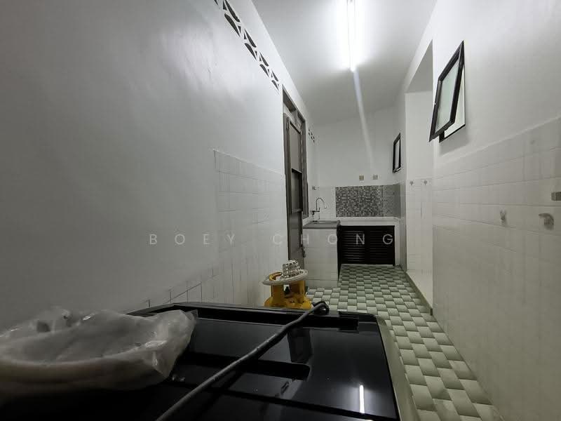 Rumah Teres 1-Tingkat untuk Dijual di Kampung Simee (Ipoh) - Boey Chong - Kitchen - PropertyGuru.com.my
