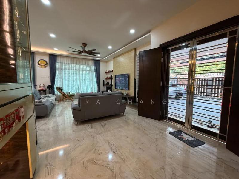 Semi-Detached House for Sale in Taman Desa Tebrau (Tebrau) - Vera Chang - Living Room - PropertyGuru.com.my