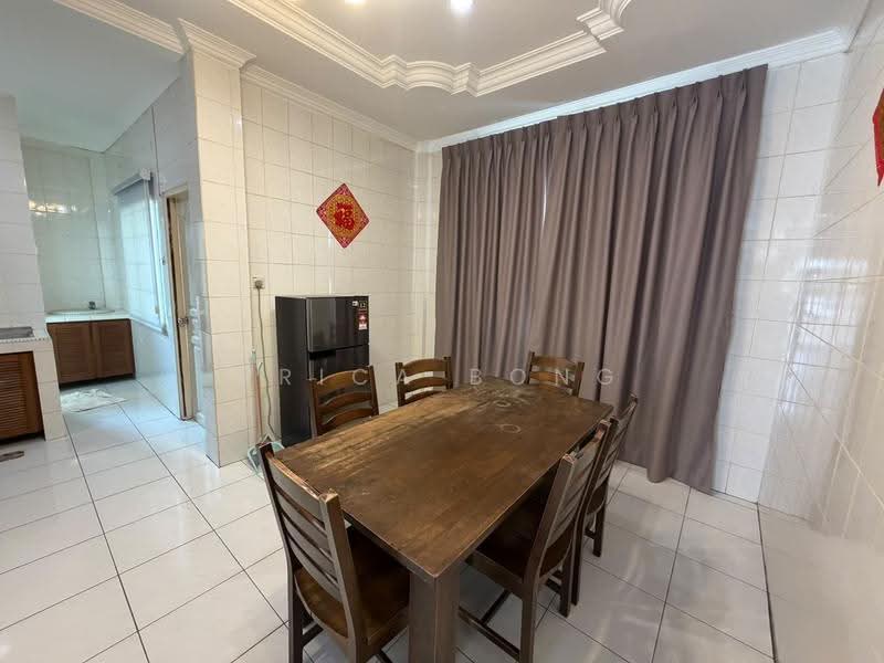 Semi-Detached House for Rent in Kuching (Sarawak) - Erica Bong - Dining Room - PropertyGuru.com.my