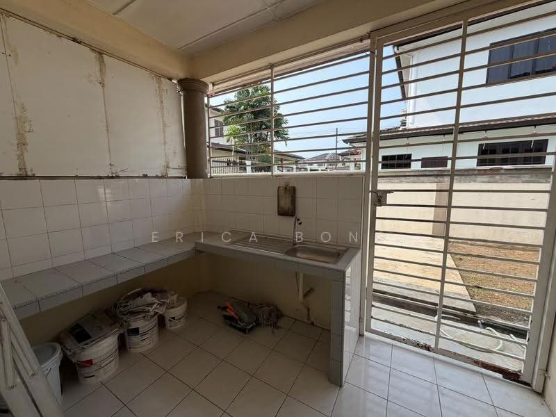Semi-Detached House for Rent in Kuching (Sarawak) - Erica Bong - Kitchen - PropertyGuru.com.my