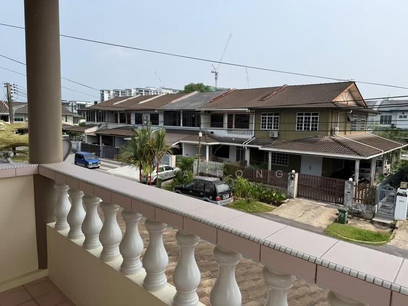 Semi-Detached House for Rent in Kuching (Sarawak) - Erica Bong - Exterior - PropertyGuru.com.my