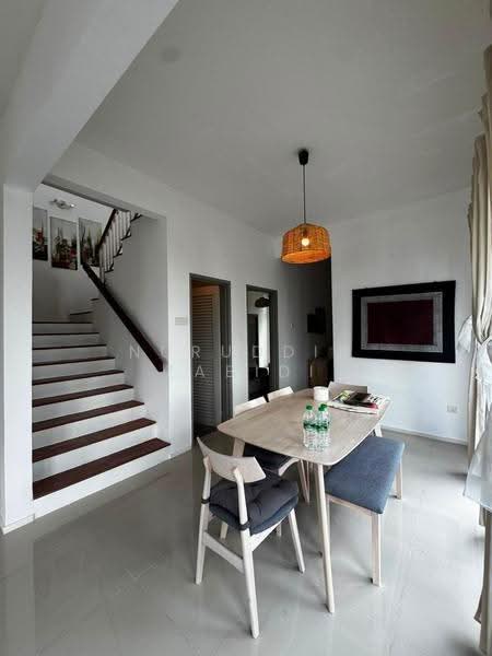 2-storey Terraced House for Rent in Sungai Long (Bandar Sungai Long) - Nuruddin Zabidi - Dining Room - PropertyGuru.com.my