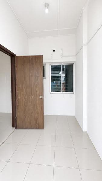 1-storey Terraced House for Sale in Kampung Muara Tuang (Samarahan) - Leslie Loi - Interior - PropertyGuru.com.my