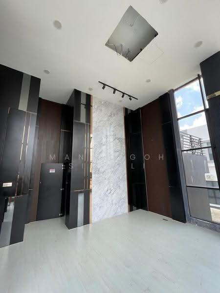 Factory for Rent in Eco Business Park 1 (Johor Bahru) - Mandy Goh Siew Li - Interior - PropertyGuru.com.my