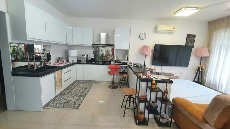 Condominium for Sale at Armanee Terrace - Nafis Hashim - Kitchen - PropertyGuru.com.my