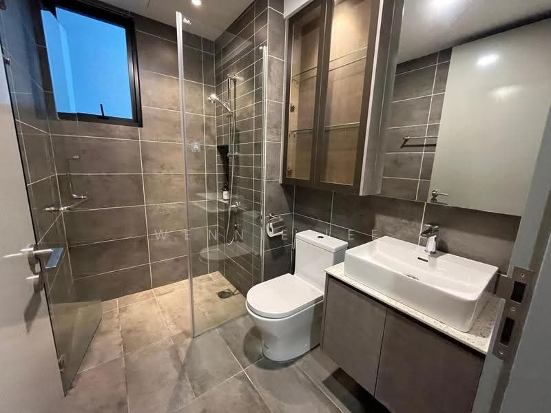 Service Residence for Sale at Millerz Square Serviced Residence - Wennie Lee - Bathroom - PropertyGuru.com.my