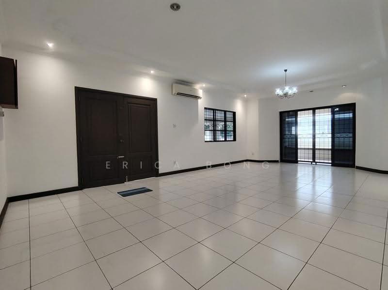 Semi-Detached House for Sale in Kuching (Sarawak) - Erica Bong - Living Room - PropertyGuru.com.my