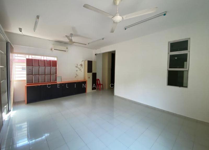 2-storey Terraced House for Rent in Taman Ehsan Jaya (Ulu Tiram) - Celina Chong - Interior - PropertyGuru.com.my