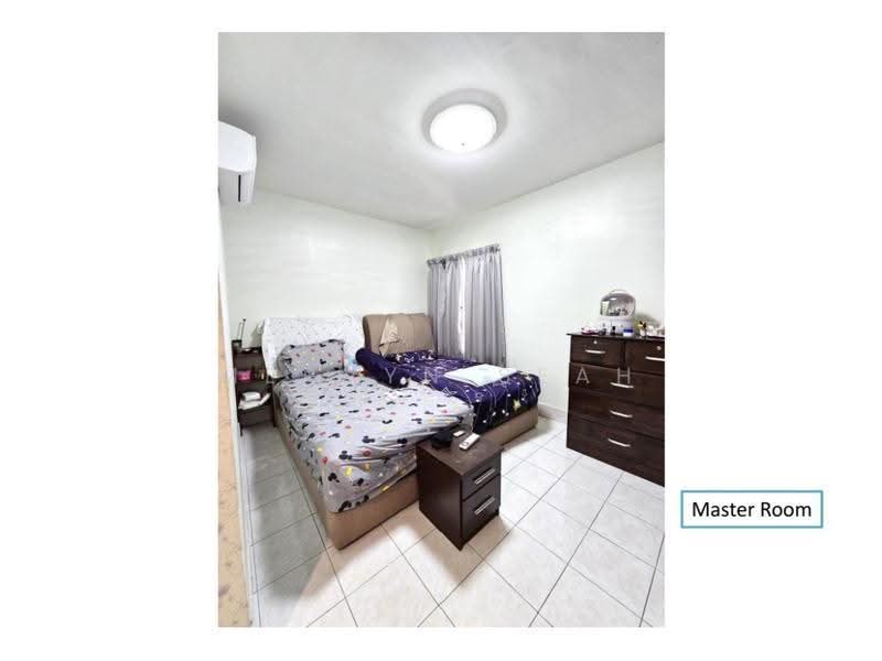 Kondominium untuk Dijual di Greenlane Park - Mervyn Seah - Master Bedroom - PropertyGuru.com.my