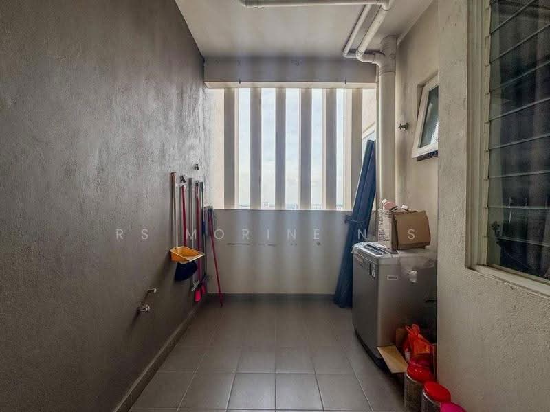 Kondominium untuk Disewa di Mutiara Ville - RS Morine Nes - Balcony - PropertyGuru.com.my