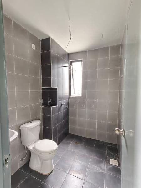 3-storey Terraced House for Sale in Bukit Mertajam (Penang) - Magnumm Ong Theng Shen - Bathroom - PropertyGuru.com.my