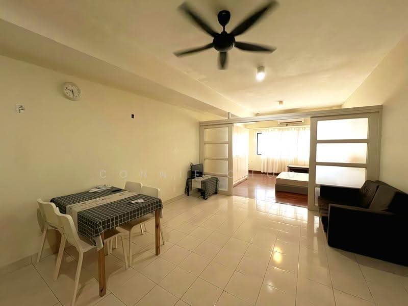 Kediaman Servis untuk Dijual di Seri Cempaka - Connie Choo - Living Room - PropertyGuru.com.my