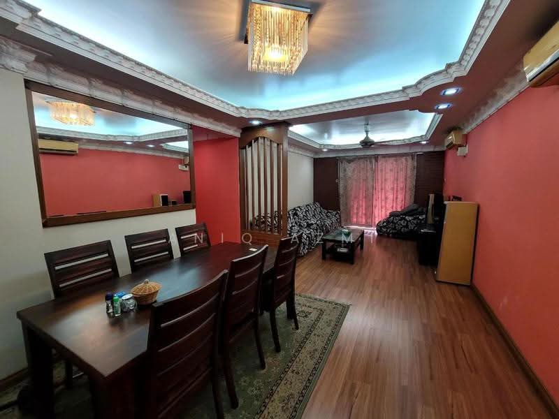 Kondominium untuk Dijual di Fortune Park (Suria Perdana) - Aniq Azmi - Living Room - PropertyGuru.com.my