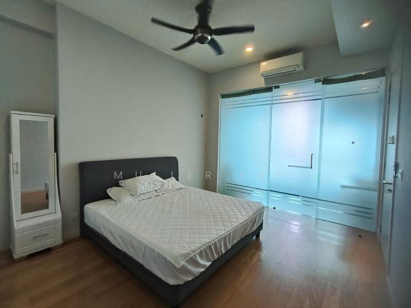 Kediaman Servis untuk Disewa di Vogue Suites One - Muller Yap - Bedroom - PropertyGuru.com.my