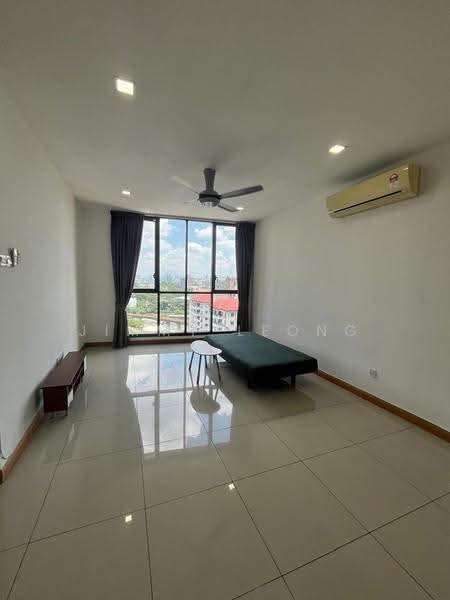Kediaman Servis untuk Dijual di KL Gateway Residences - Jimmy Leong - Living Room - PropertyGuru.com.my