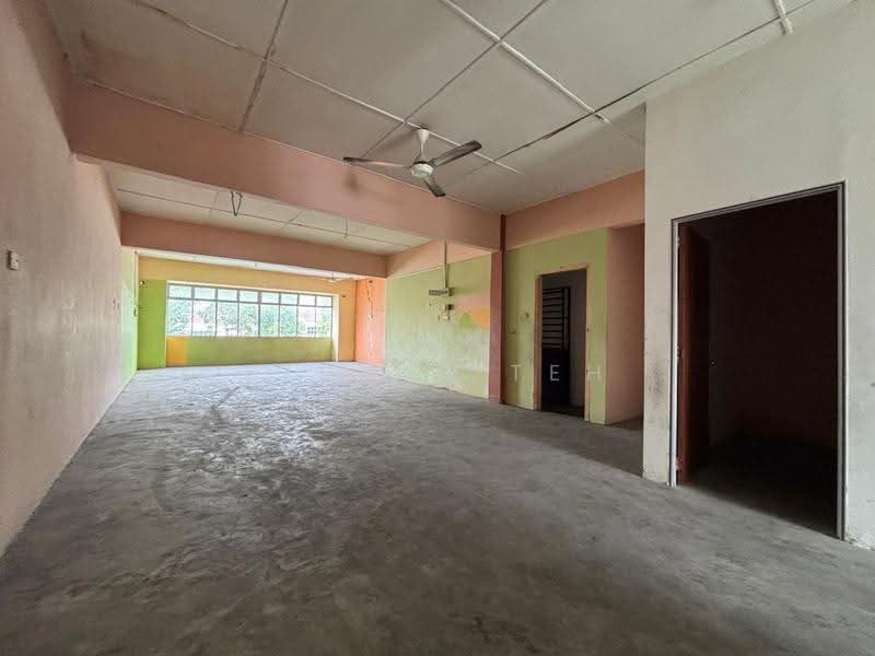Shop for Rent in Taman Gemilang (Kulai) - Serene Teh - Interior - PropertyGuru.com.my