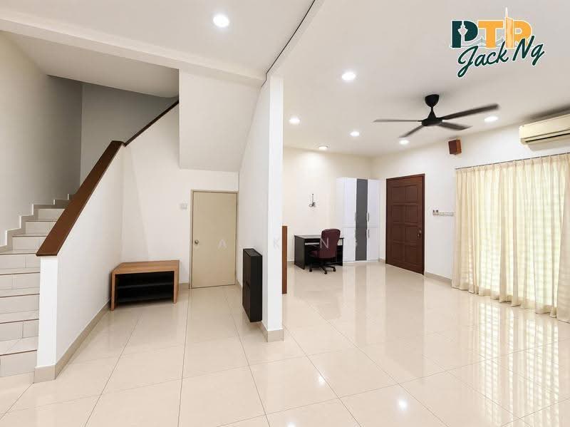 2-storey Terraced House for Sale in Taman Bukit Juru (Juru) - Jack Ng - Living Room - PropertyGuru.com.my