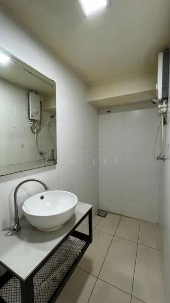Kediaman Servis untuk Disewa di SOHO @ Empire City - Tom Lee - Bathroom - PropertyGuru.com.my