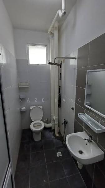 Apartment for Rent at The Rise Collection 2 - Kaze Kang - Bathroom - PropertyGuru.com.my