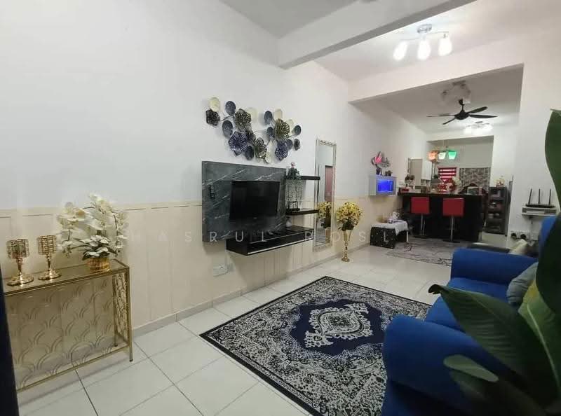 1.5-storey Terraced House for Sale in Bandar Mutiara (Sungai Petani) - Hasrul Rosli - Living Room - PropertyGuru.com.my