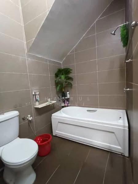 1.5-storey Terraced House for Sale in Bandar Mutiara (Sungai Petani) - Hasrul Rosli - Bathroom - PropertyGuru.com.my