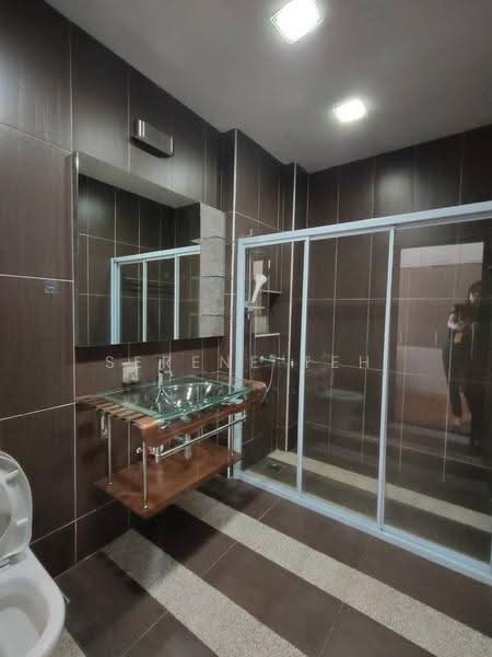 Semi-Detached House for Sale in Taman Pelangi (Johor Bahru) - Serene Teh - Bathroom - PropertyGuru.com.my