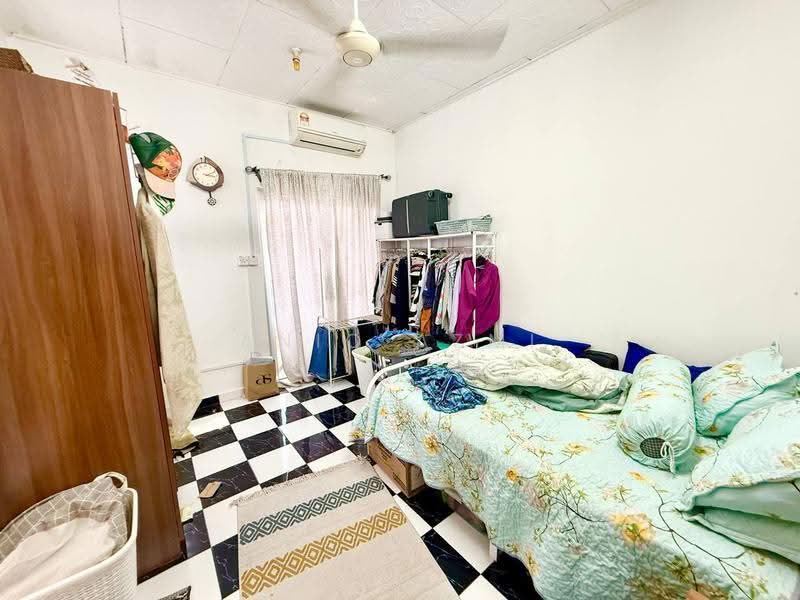 2-storey Terraced House for Sale in Bangi (Selangor) - Aniq Azmi - Bedroom - PropertyGuru.com.my
