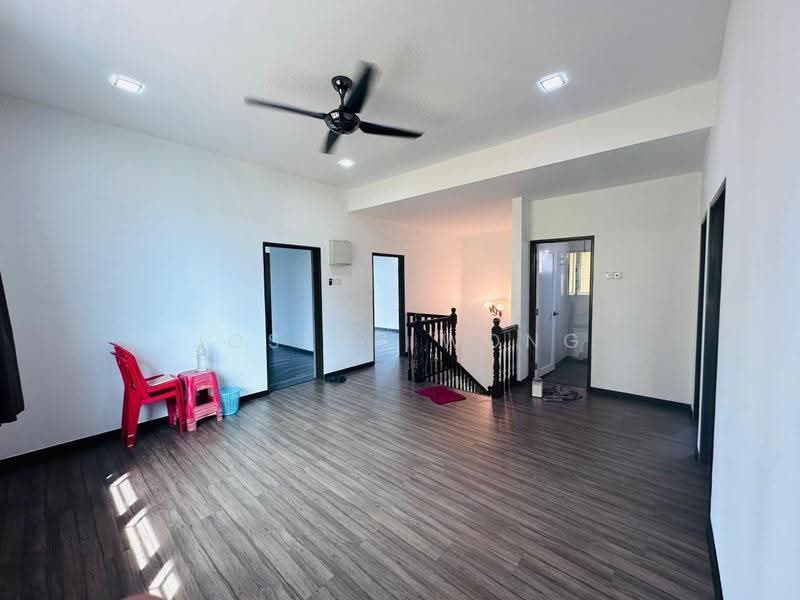 Bungalow House for Sale in Lahat (Perak) - Joseph Wong - Living Room - PropertyGuru.com.my