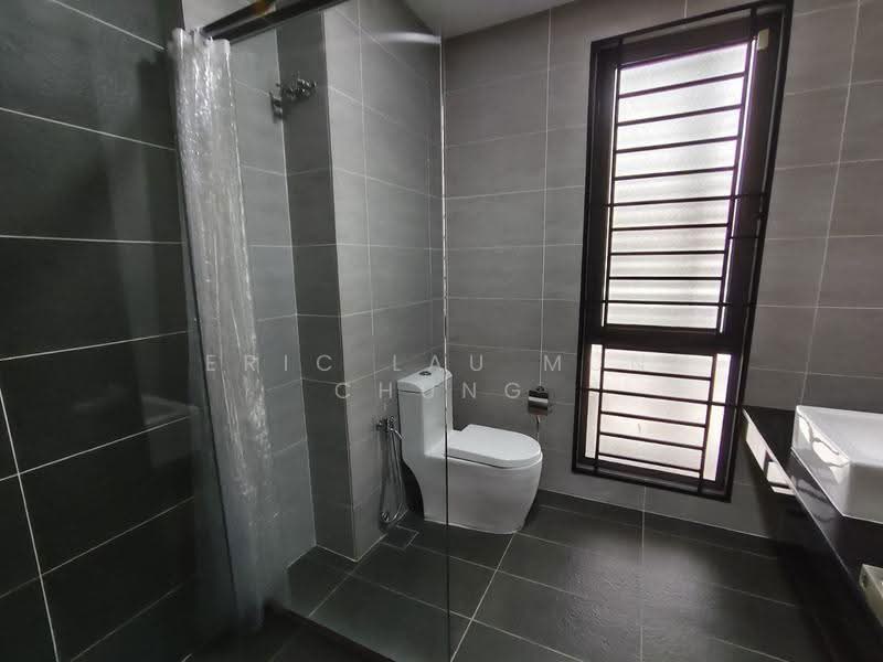 Rumah Teres untuk Dijual di Puchong (Selangor) - Eric Lau Mun Chung - Bathroom - PropertyGuru.com.my