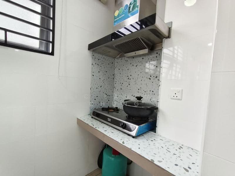 Rumah Teres untuk Dijual di Puchong (Selangor) - Eric Lau Mun Chung - Kitchen - PropertyGuru.com.my