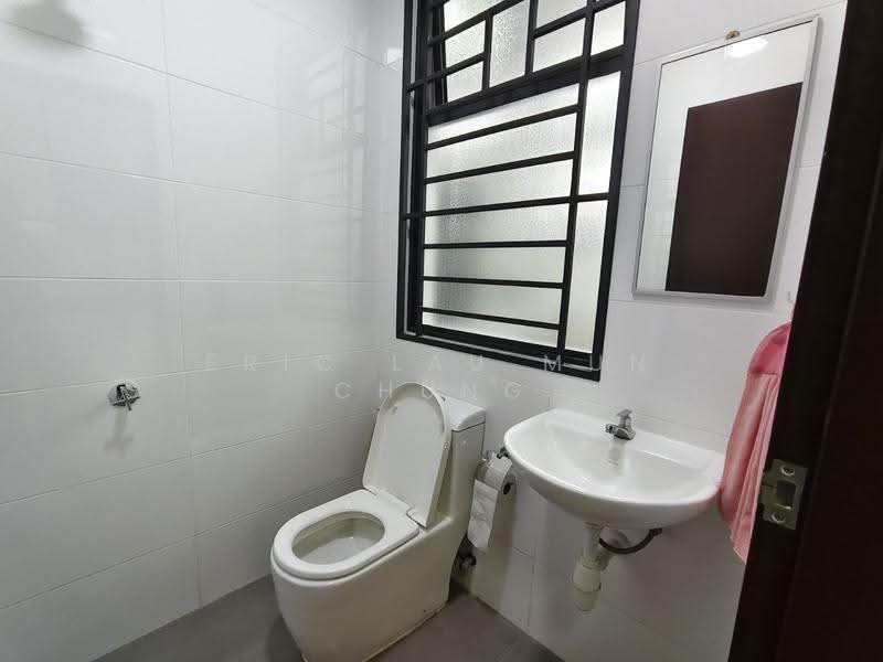 Rumah Teres untuk Dijual di Puchong (Selangor) - Eric Lau Mun Chung - Bathroom - PropertyGuru.com.my