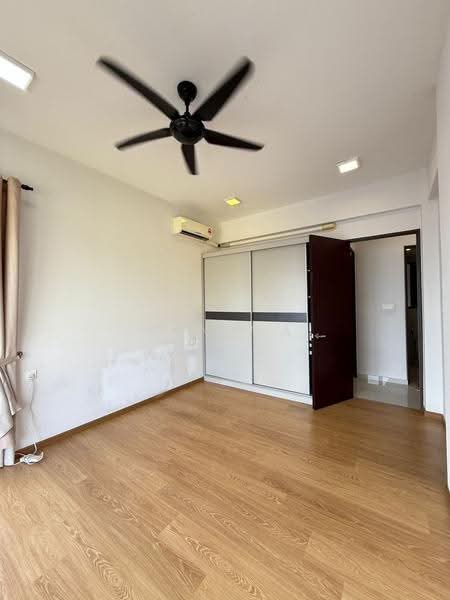 Kondominium untuk Disewa di Kings Bay @ Country Garden Danga Bay - Yen Ma - Bedroom - PropertyGuru.com.my