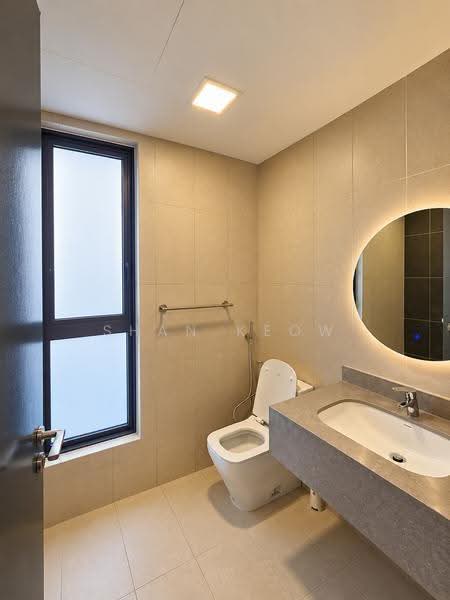 Kondominium untuk Disewa di One Cochrane Residence - Shan Keow - Bathroom - PropertyGuru.com.my