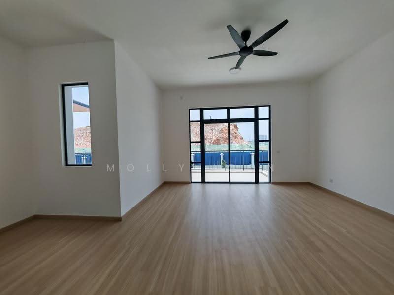 Cluster House for Rent in Iskandar Puteri (Nusajaya) (Johor) - Molly Joon - Living Room - PropertyGuru.com.my