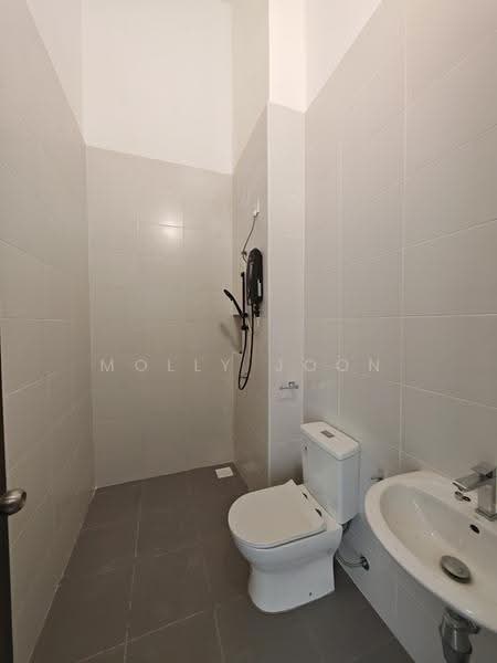Cluster House for Rent in Iskandar Puteri (Nusajaya) (Johor) - Molly Joon - Bathroom - PropertyGuru.com.my