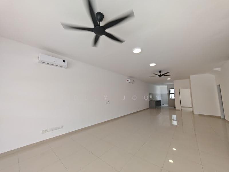 Cluster House for Rent in Iskandar Puteri (Nusajaya) (Johor) - Molly Joon - Living Room - PropertyGuru.com.my