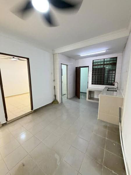 1-storey Terraced House for Sale in Taman Universiti (Skudai) - Yvonne Lim - Kitchen - PropertyGuru.com.my