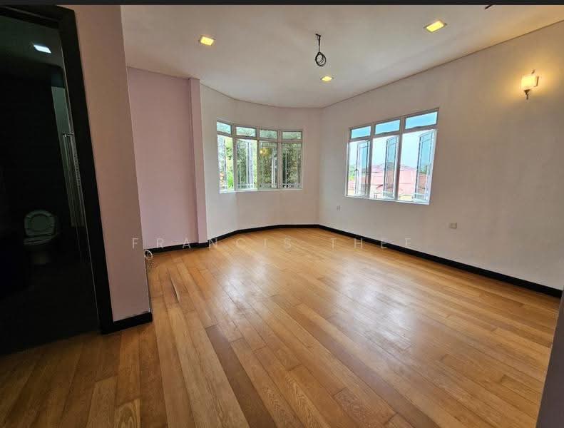 Bungalow House for Sale in Saujana Impian (Kajang) - Francis Thee - PropertyGuru.com.my