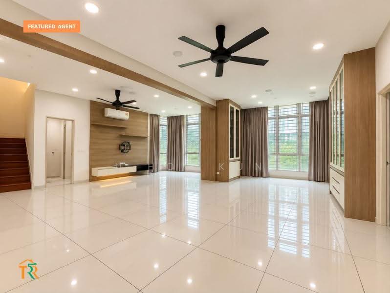 Kondominium untuk Dijual di The Seed Taman Sutera Utama - U Hon Kun - Living Room - PropertyGuru.com.my